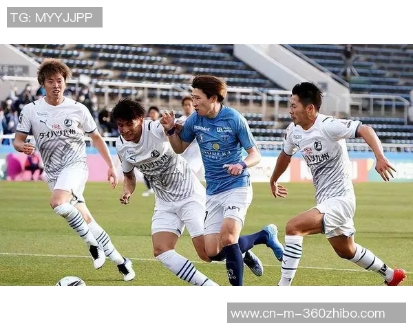 熊本深红与町田泽维的激烈对决展现足球魅力与团队精神